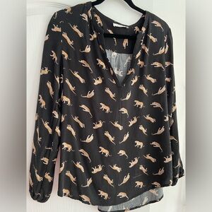 Leopard size M/L. v- neck tunic top